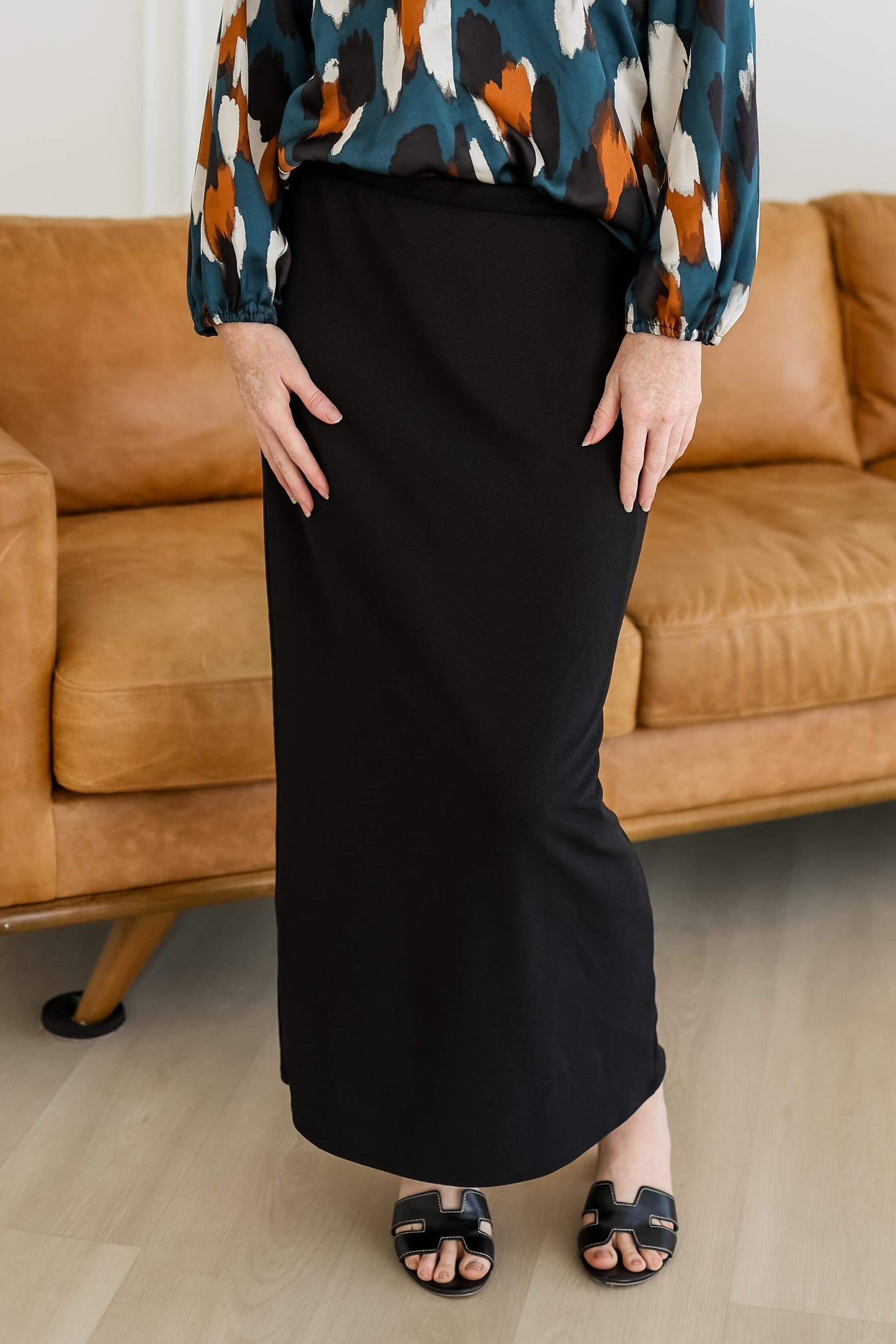 The “Elaine” Pencil Skirt 36” - Black