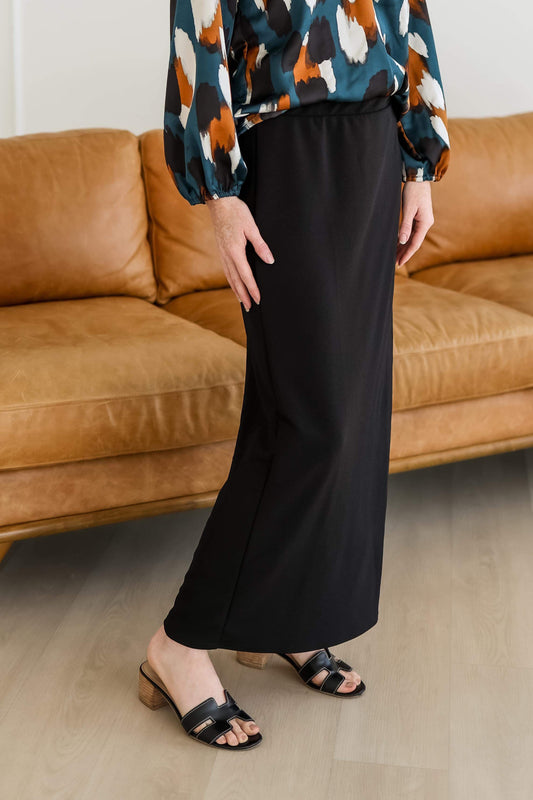 The “Elaine” Pencil Skirt 36” - Black