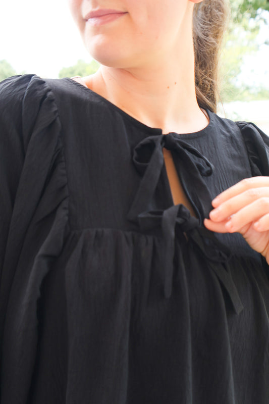 “Easy for Days” Black Top