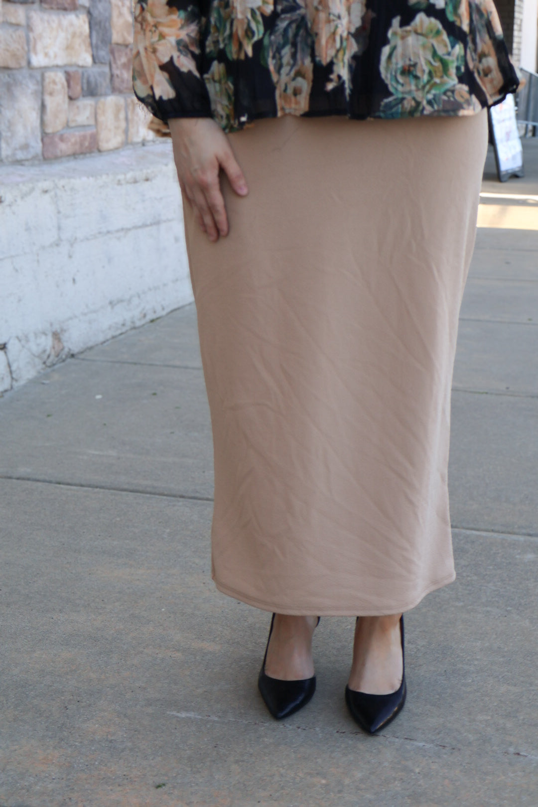 The “Elaine” Pencil Skirt 36” - Khaki