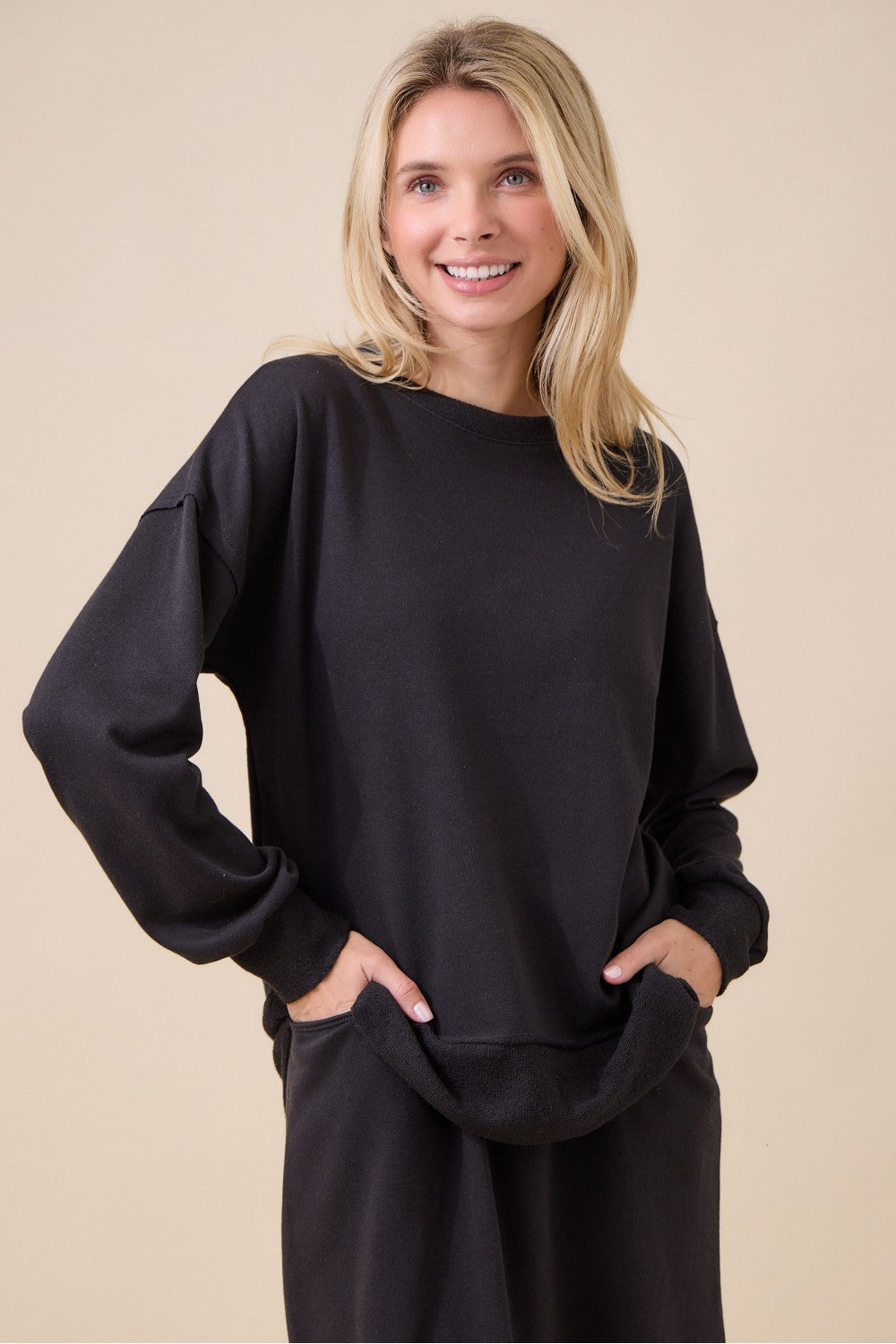 “Effortless Everyday” Sweatshirt - Black