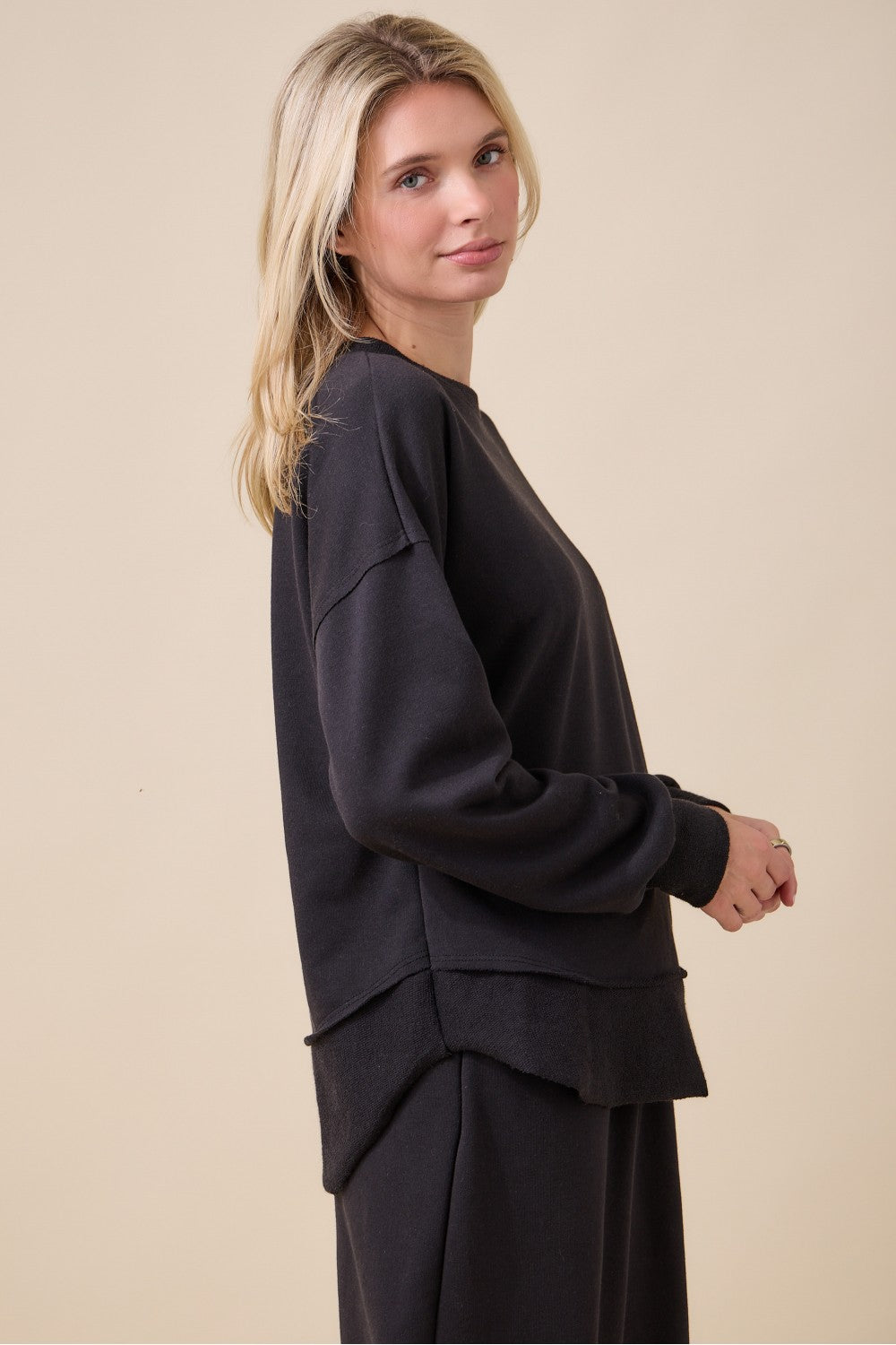 “Effortless Everyday” Sweatshirt - Black