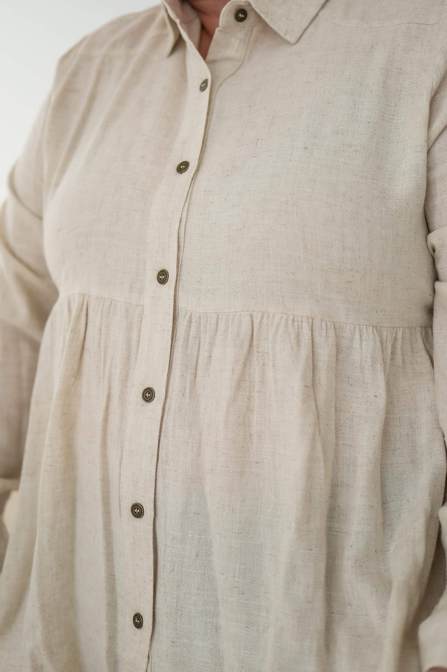 The “Natalie” Linen Top - Oatmeal