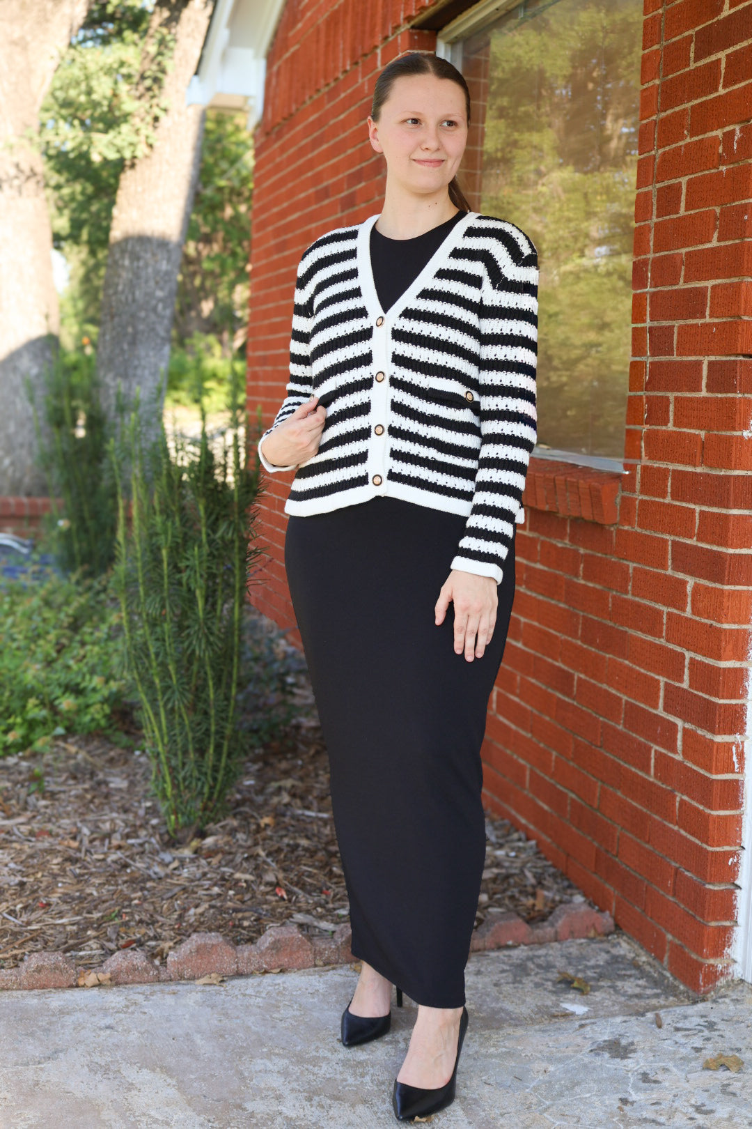 The “Elaine” Pencil Skirt 36” - Black