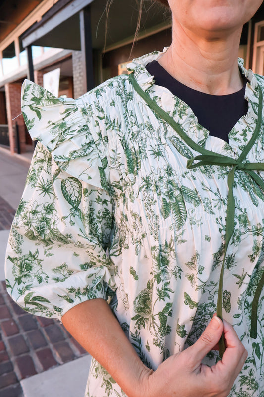 “Ivy Flutter” Top